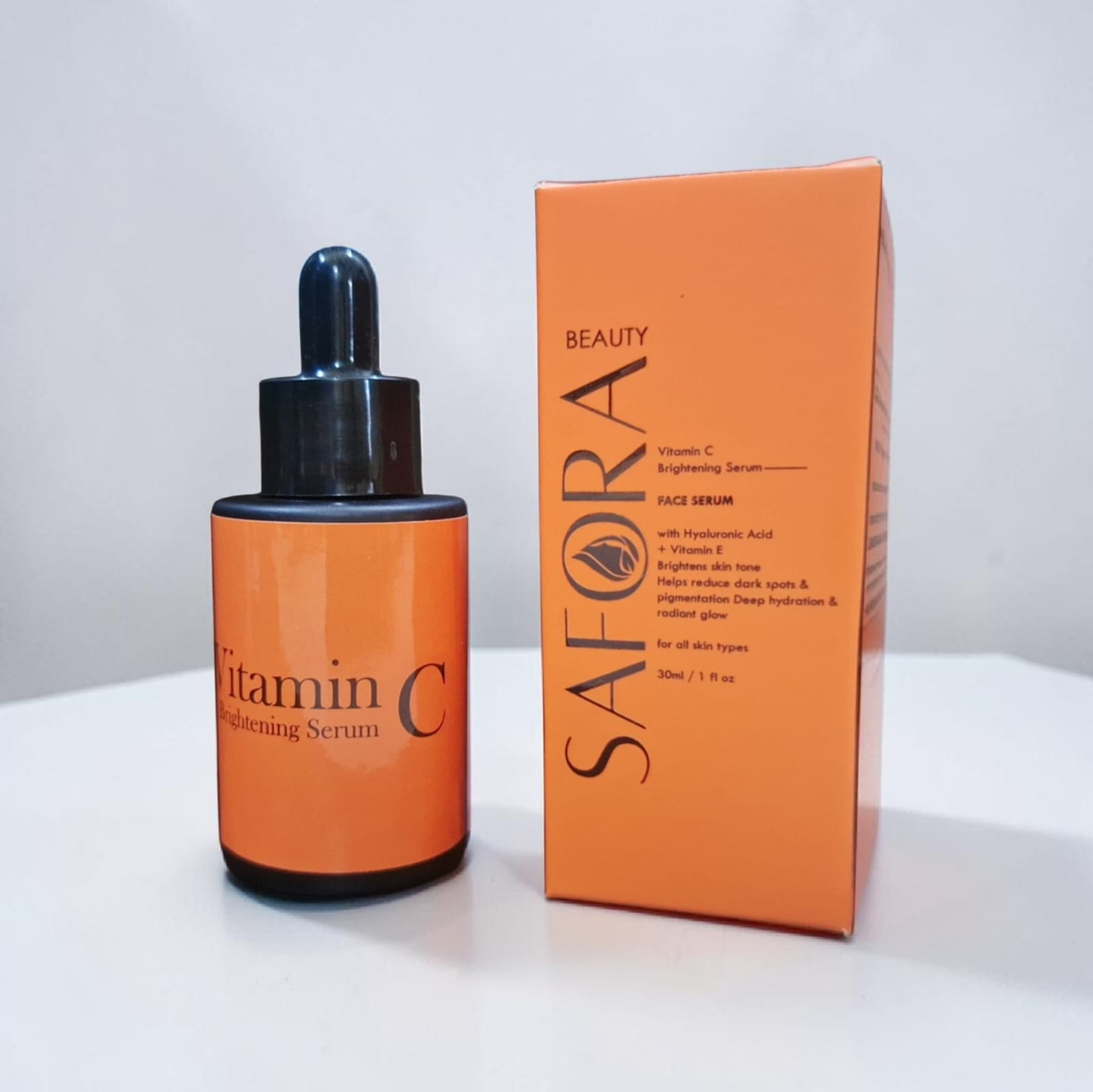 Safora Vitamin C Brightening Serum bottle